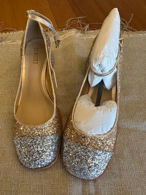 NWT Schutz two Tone Glitter Ankle Strap Pump
